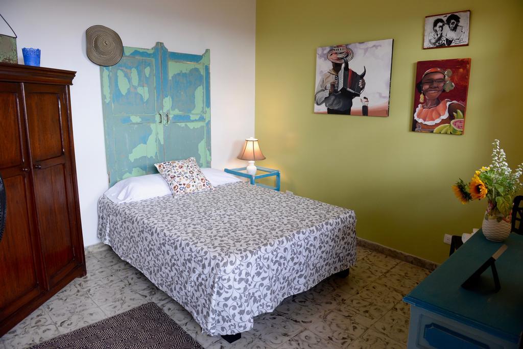 Magic Garden House Hotel Cali Bagian luar foto
