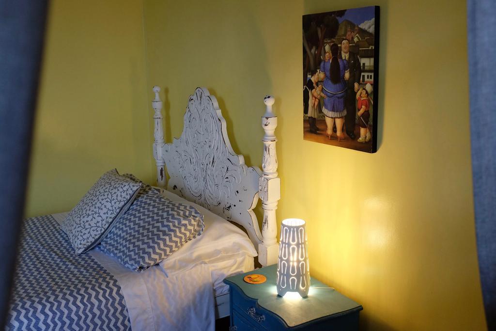 Magic Garden House Hotel Cali Bagian luar foto