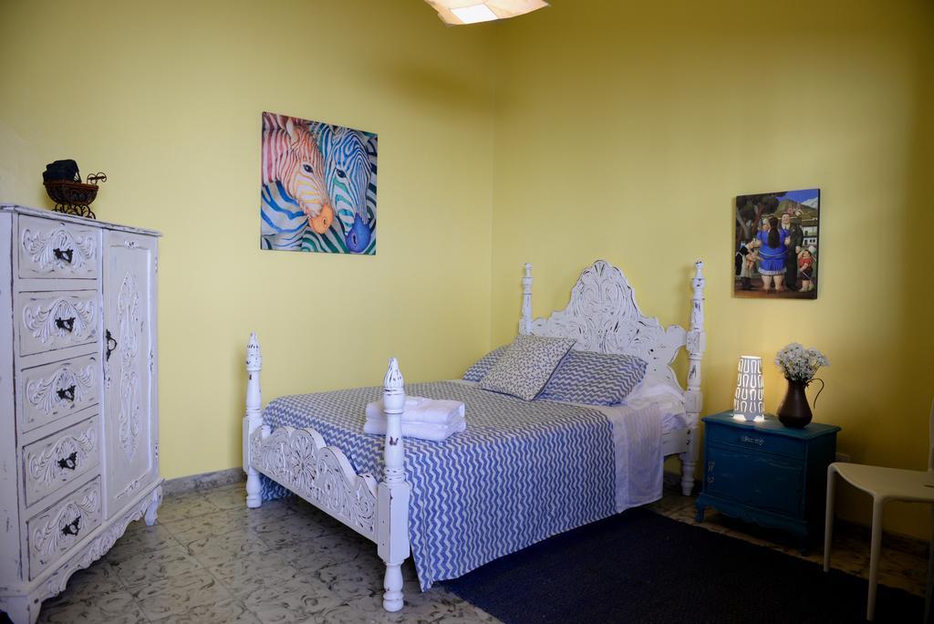 Magic Garden House Hotel Cali Bagian luar foto
