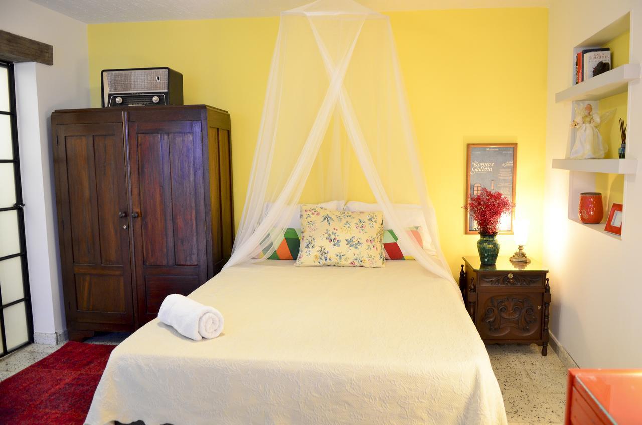 Magic Garden House Hotel Cali Bagian luar foto