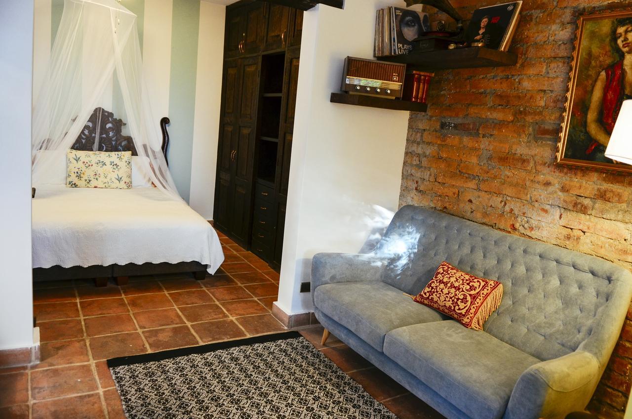 Magic Garden House Hotel Cali Bagian luar foto